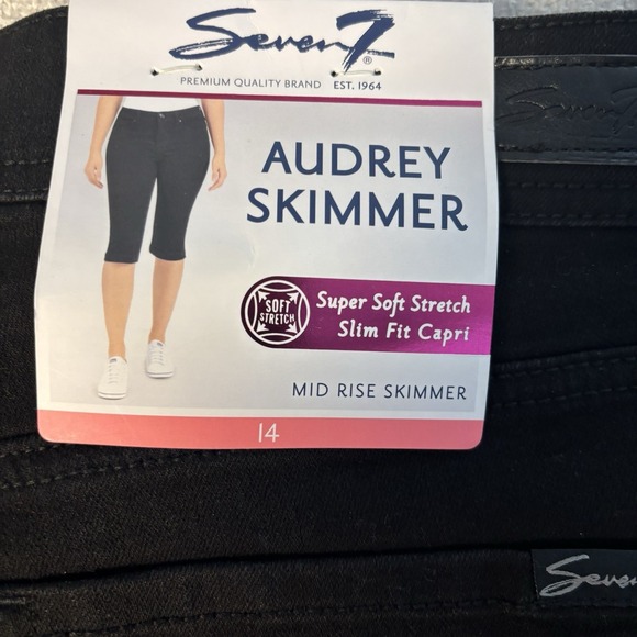 Seven7 Audrey Skimmer Women's 14 New Black Capri Denim Cropped Super Stretch - Picture 2 of 8